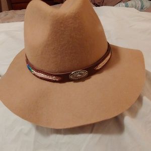 Felt hat